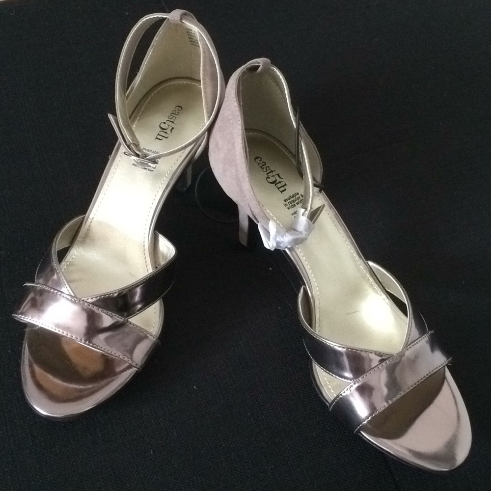 Woman’s Dressy Sandals